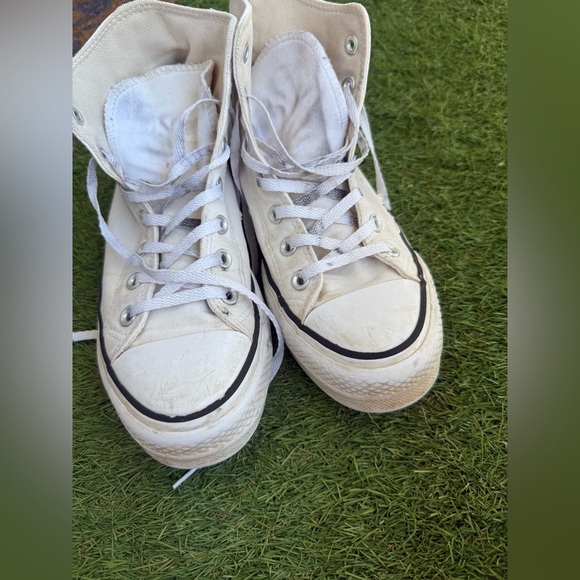 Converse Chuck Taylor Platform White High Top Sneakers | Women’s 8 / Men’s 6 - Picture 8 of 10